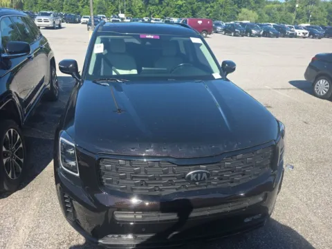 Photos of 2021 Kia Telluride SX for sale in Cedar Rapids, IA at Cassill Motors