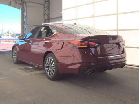 Another view of 2023 Nissan Altima 2.5 SV for sale in Cedar Rapids, IA at Cassill Motors