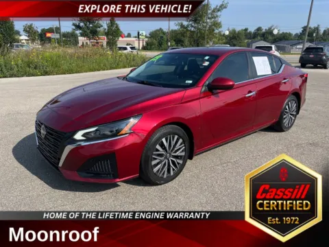 Red 2023 Nissan Altima 2.5 SV for sale in Cedar Rapids, IA