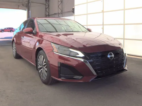More photos of 2023 Nissan Altima 2.5 SV at Cassill Motors, IA