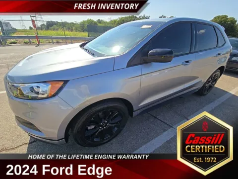 Silver 2024 Ford Edge SE for sale in Cedar Rapids, IA