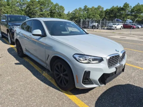 Another view of 2022 BMW X4 xDrive30i for sale in Cedar Rapids, IA at Cassill Motors