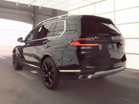 Photos of 2025 BMW X7 xDrive40i for sale in Cedar Rapids, IA at Cassill Motors