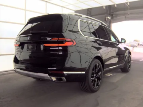 More photos of 2025 BMW X7 xDrive40i at Cassill Motors, IA