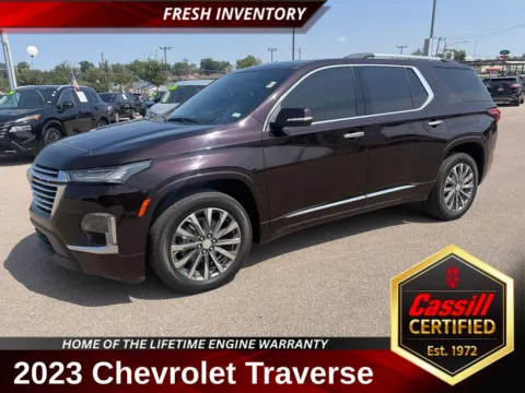Black 2023 Chevrolet Traverse Premier for sale in Cedar Rapids, IA