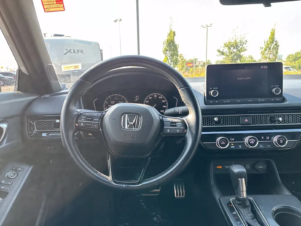 Honda Civic photo 17
