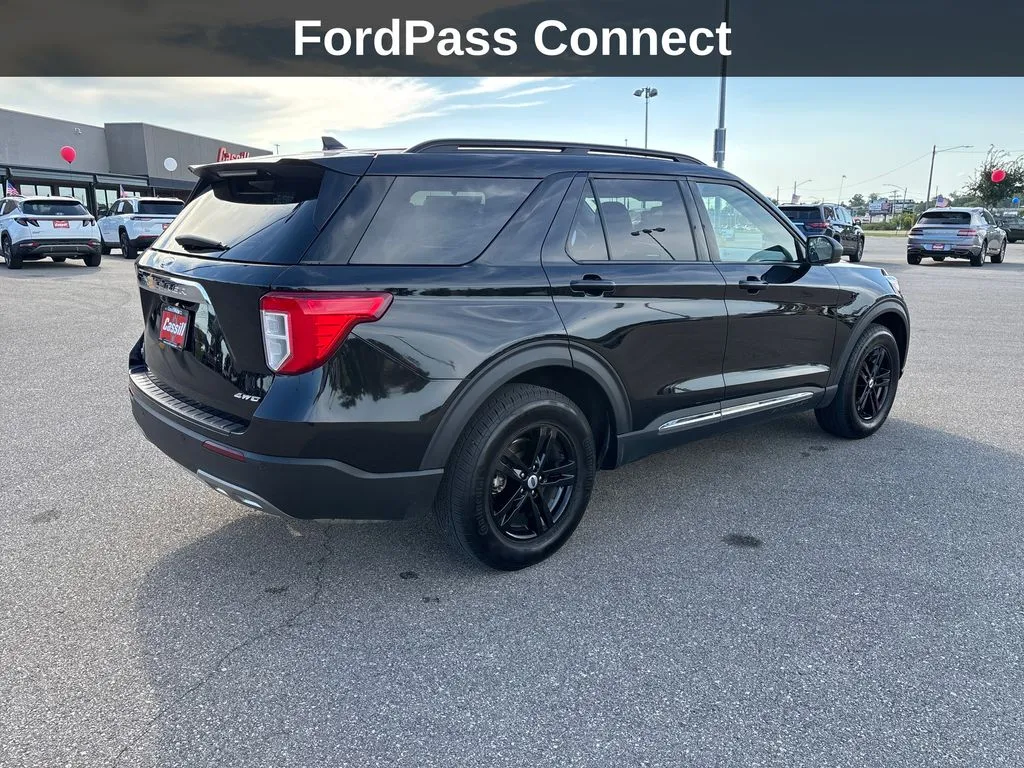 Ford Explorer photo 6