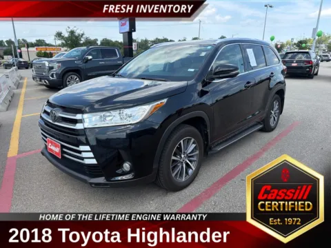 Black 2018 Toyota Highlander XLE for sale in Cedar Rapids, IA