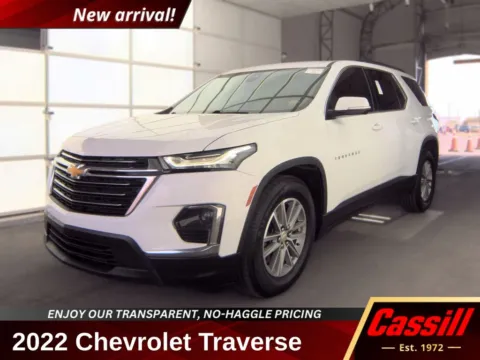 White 2022 Chevrolet Traverse LT for sale in Cedar Rapids, IA