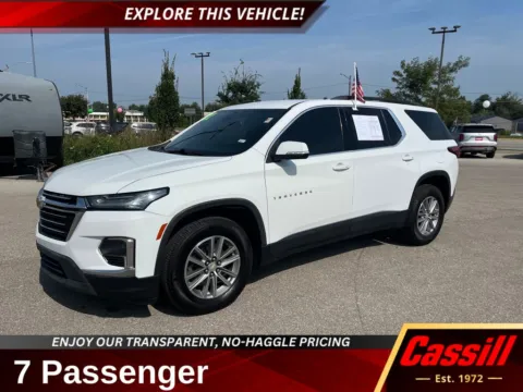 White 2022 Chevrolet Traverse LT for sale in Cedar Rapids, IA