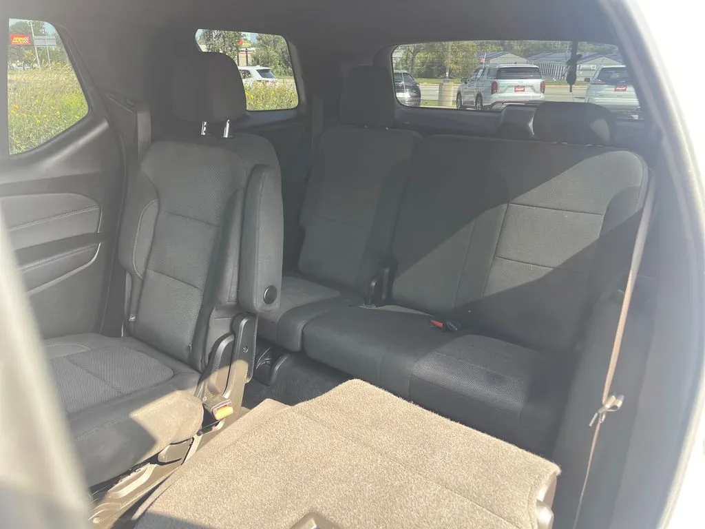 2022 Chevrolet Traverse 1LT - Photo 14