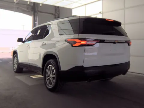 Photos of 2022 Chevrolet Traverse LT for sale in Cedar Rapids, IA at Cassill Motors