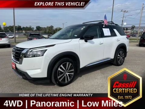 White 2025 Nissan Pathfinder Platinum for sale in Cedar Rapids, IA
