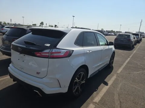More photos of 2020 Ford Edge ST at Cassill Motors, IA