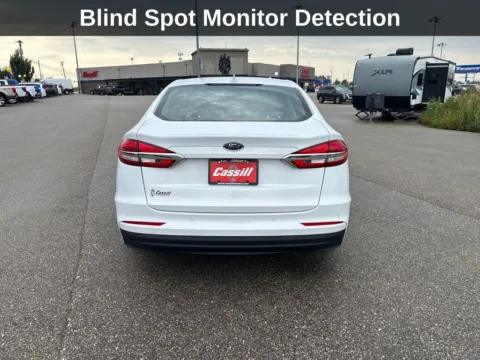 More photos of 2020 Ford Fusion Hybrid SE at Cassill Motors, IA