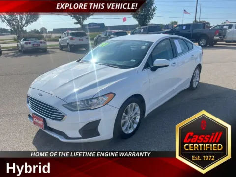 White 2020 Ford Fusion Hybrid SE for sale in Cedar Rapids, IA