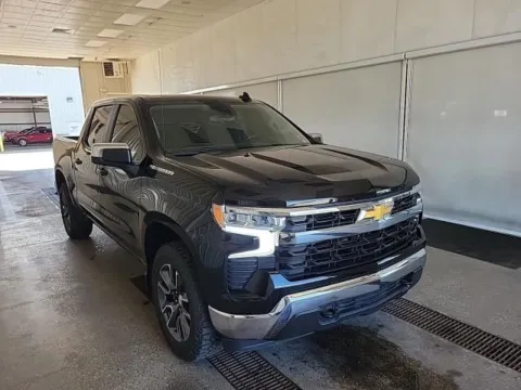 More photos of 2023 Chevrolet Silverado 1500 LT at Cassill Motors, IA
