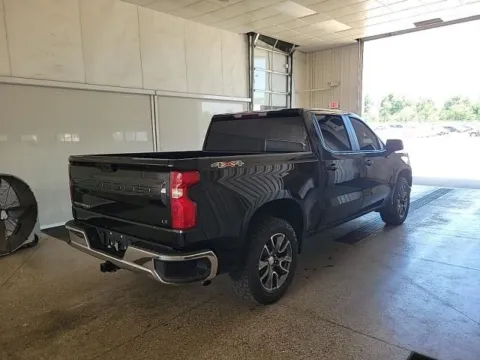 More photos of 2023 Chevrolet Silverado 1500 LT at Cassill Motors, IA