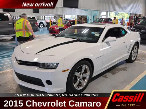 White 2015 Chevrolet Camaro 1LT for sale in Cedar Rapids, IA