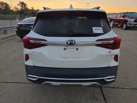 More photos of 2021 Kia Seltos S at Cassill Motors, IA