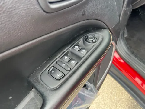 More photos of 2018 Jeep Compass Latitude at Cassill Motors, IA