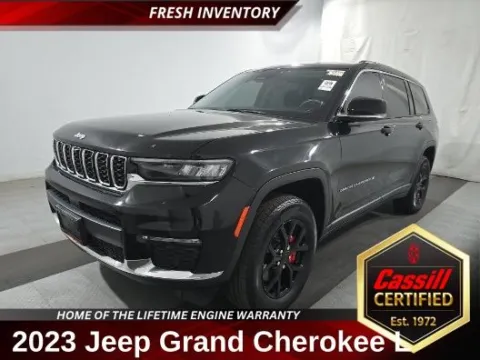 Black 2023 Jeep Grand Cherokee L Limited for sale in Cedar Rapids, IA