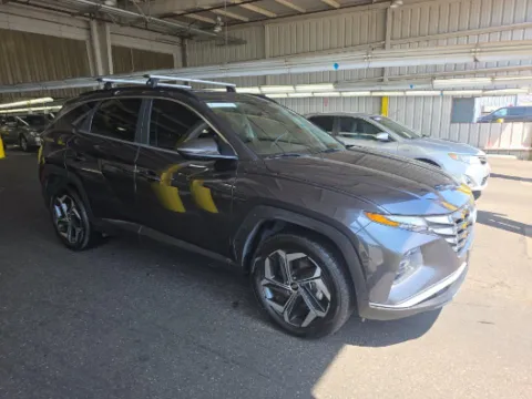 More photos of 2022 Hyundai Tucson SEL at Cassill Motors, IA