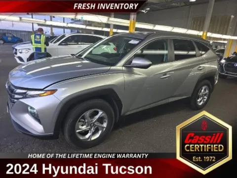 Silver 2024 Hyundai Tucson SEL for sale in Cedar Rapids, IA