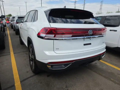 Photos of 2025 Volkswagen Atlas Cross Sport 2.0T SE w/Technology for sale in Cedar Rapids, IA at Cassill Motors