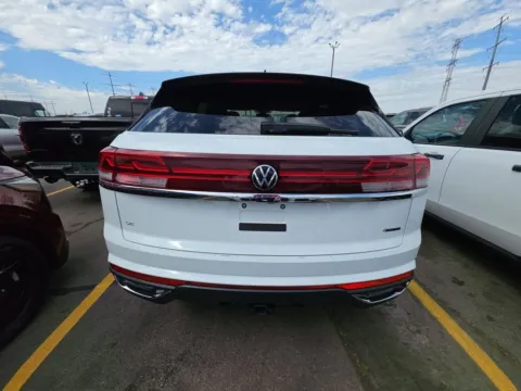 More photos of 2025 Volkswagen Atlas Cross Sport 2.0T SE w/Technology at Cassill Motors, IA
