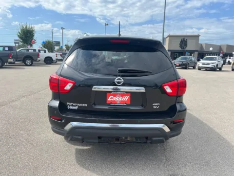 More photos of 2017 Nissan Pathfinder SV at Cassill Motors, IA