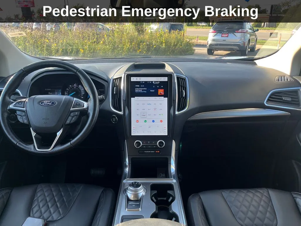 Ford Edge photo 16