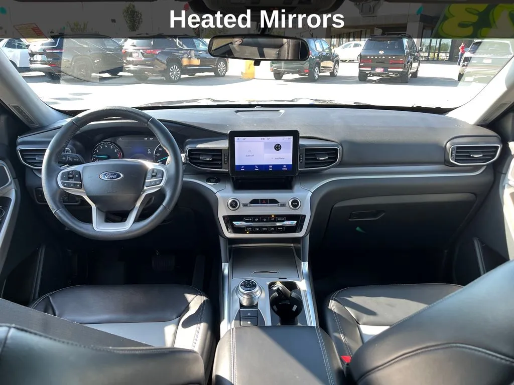 Ford Explorer photo 16