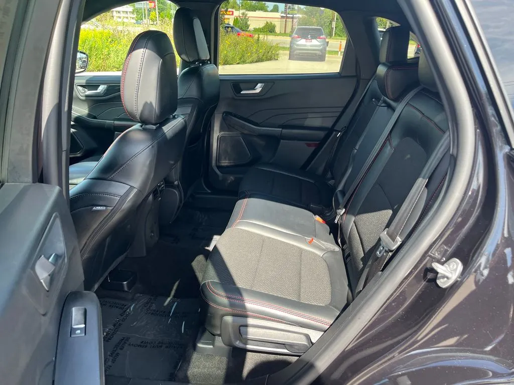 Ford Escape photo 29
