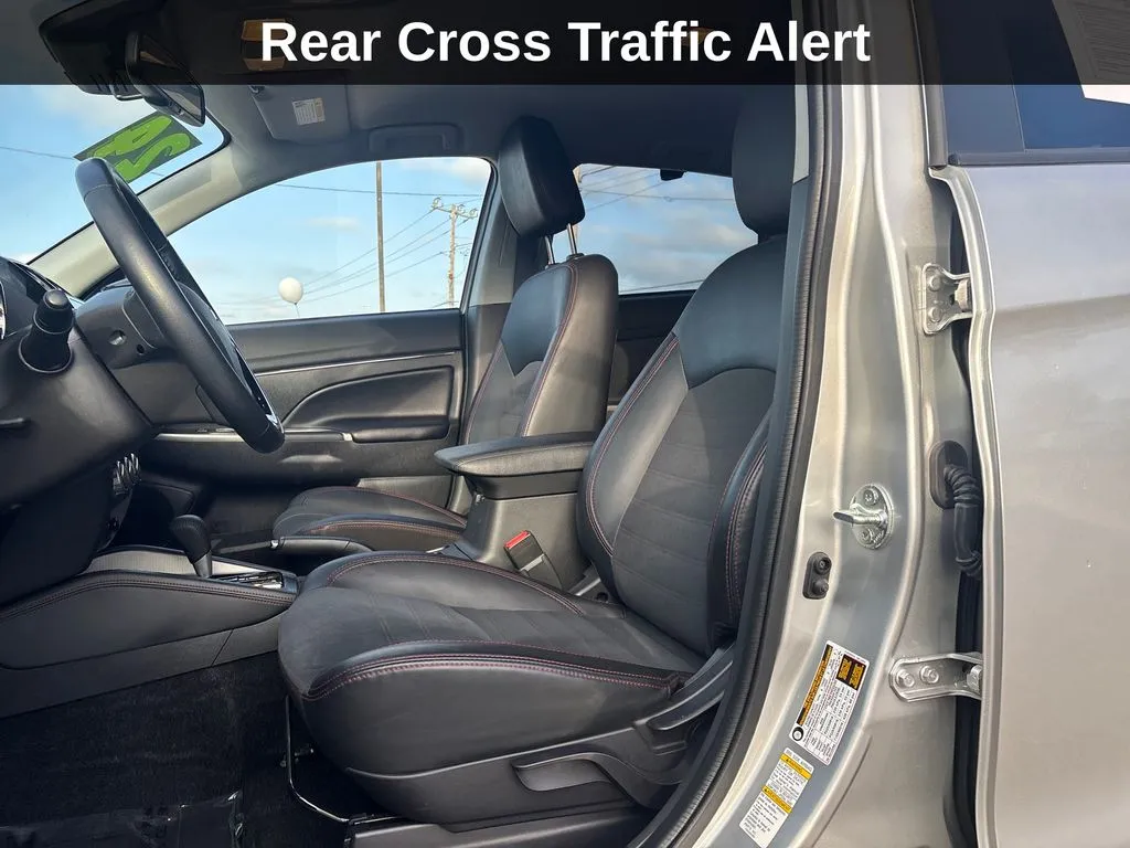 Mitsubishi Outlander Sport photo 12