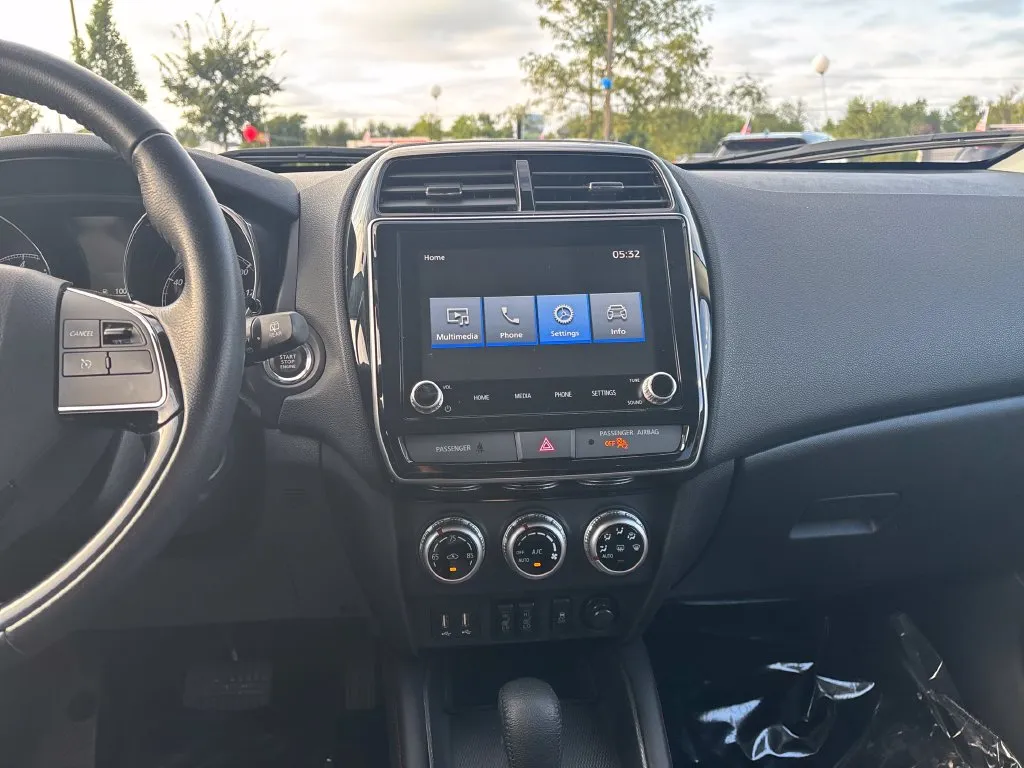 Mitsubishi Outlander Sport photo 22