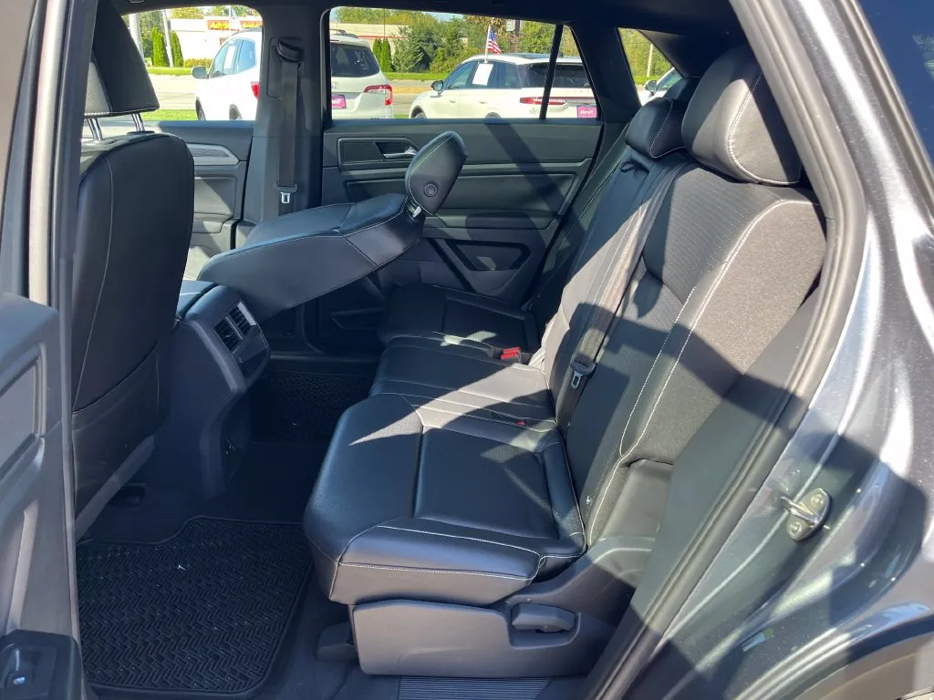 Volkswagen Atlas Cross Sport photo 27
