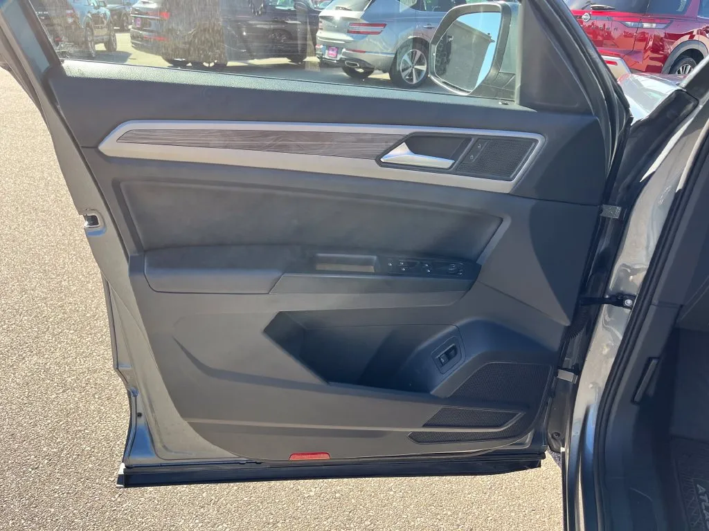 Volkswagen Atlas Cross Sport photo 13