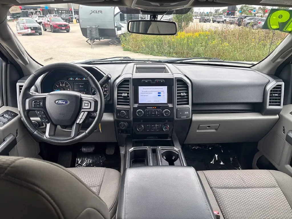 Ford F-150 photo 14