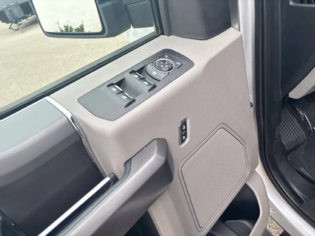 Ford F-150 photo 13