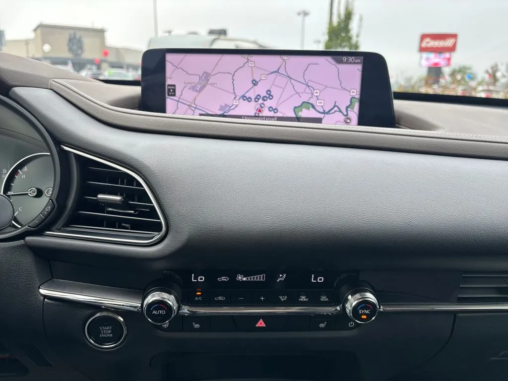 Mazda CX-30 photo 25