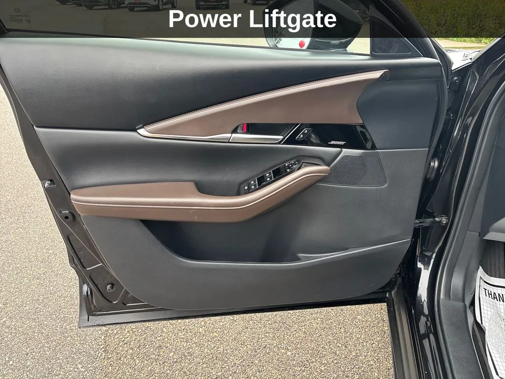 Mazda CX-30 photo 13