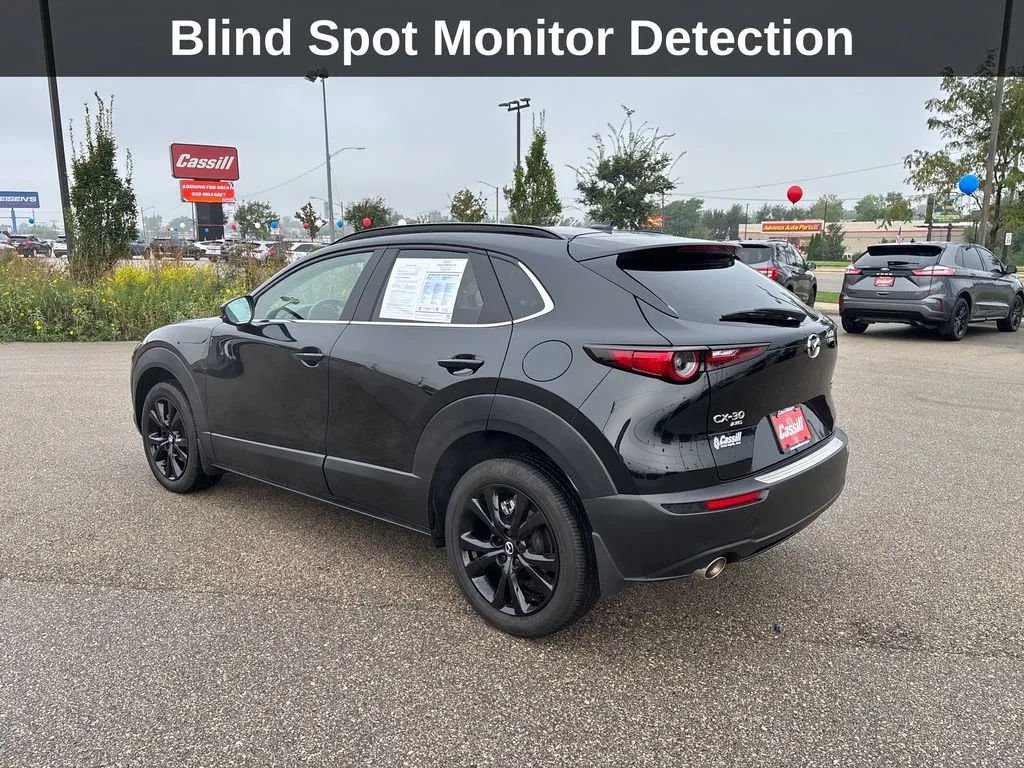Mazda CX-30 photo 3