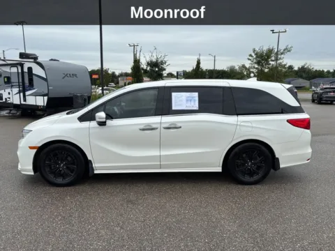 Photos of 2019 Honda Odyssey Elite for sale in Cedar Rapids, IA at Cassill Motors