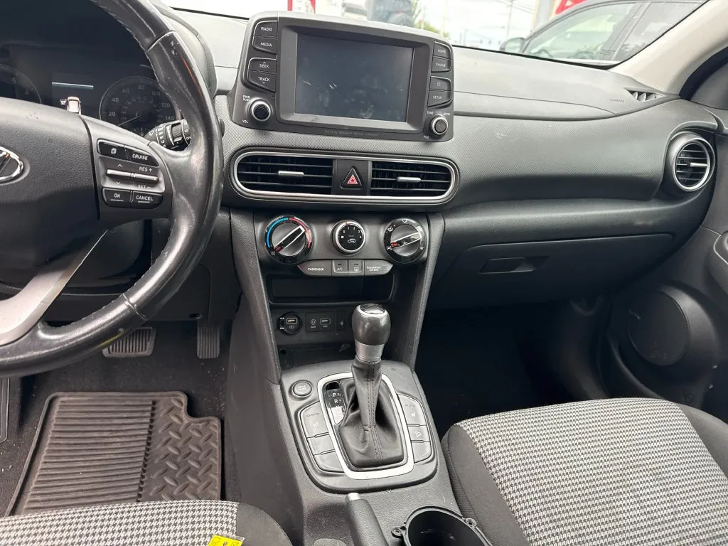 Hyundai Kona photo 11