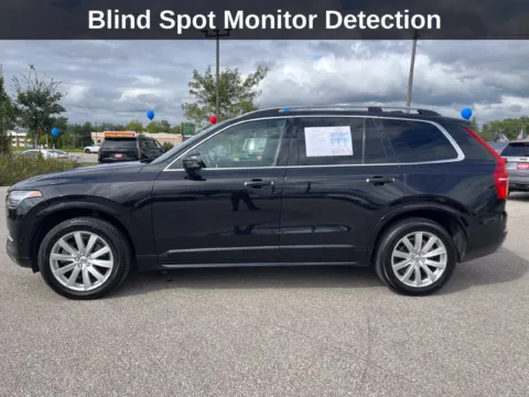 Photos of 2018 Volvo XC90 T6 Momentum for sale in Cedar Rapids, IA at Cassill Motors