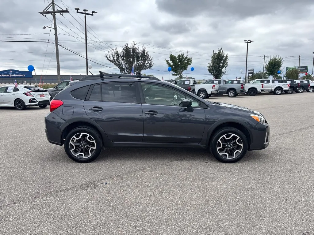 Subaru Crosstrek photo 8