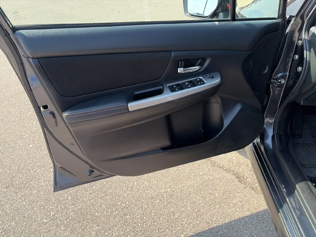 Subaru Crosstrek photo 13