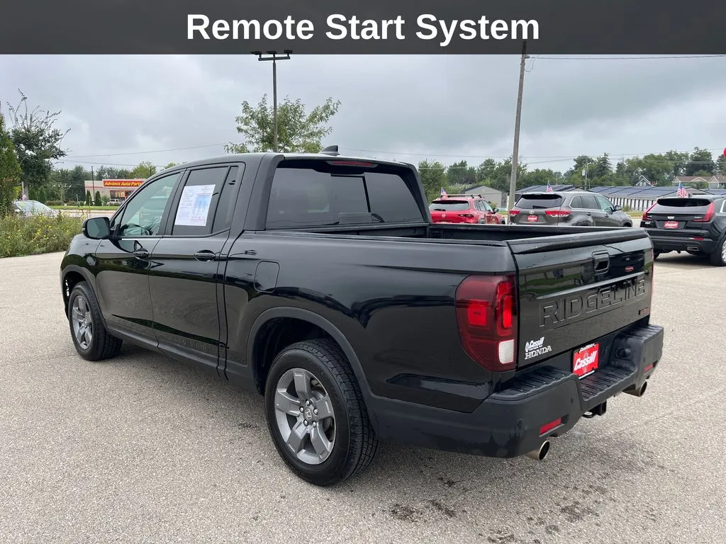 Honda Ridgeline photo 3