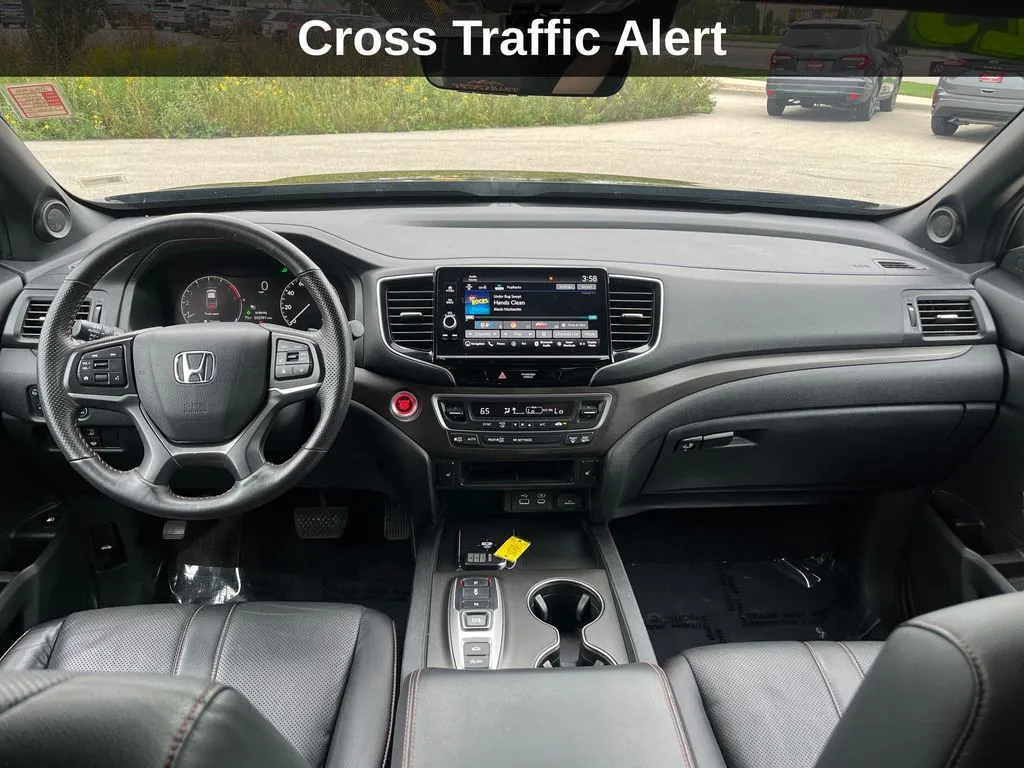Honda Ridgeline photo 16